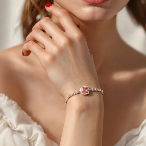 Pulseira Lux Aurora – Safira Rosa Central com Cristais em Prata 925