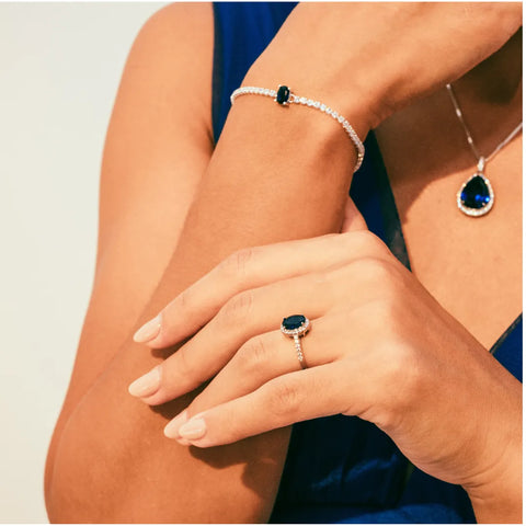 Anel Cristal Azul Oval em Prata 925