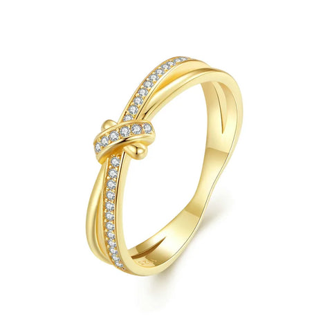 Anel Nó Infinito com Zircônias Banhado a Ouro 18k