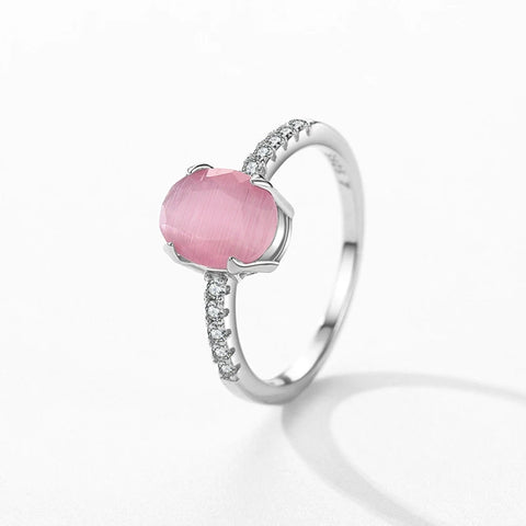 Anel Oval Rosa Opala Cravejado em Prata 925