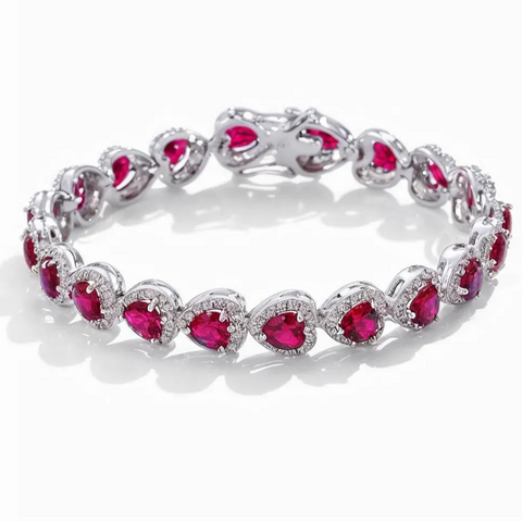 Pulseira com Corações Vermelhos Cravejados em Prata 925